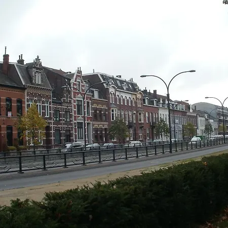 Bed and breakfast Op De Burg 3*