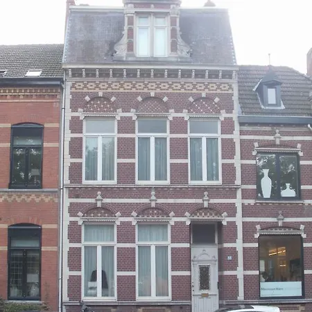 Bed and breakfast Op De Burg 3*