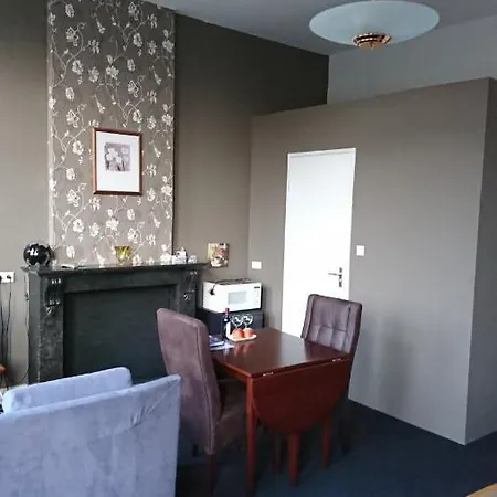 Op De Burg Bed & Breakfast 3*