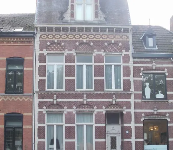 Bed & Breakfast Op De Burg 3*