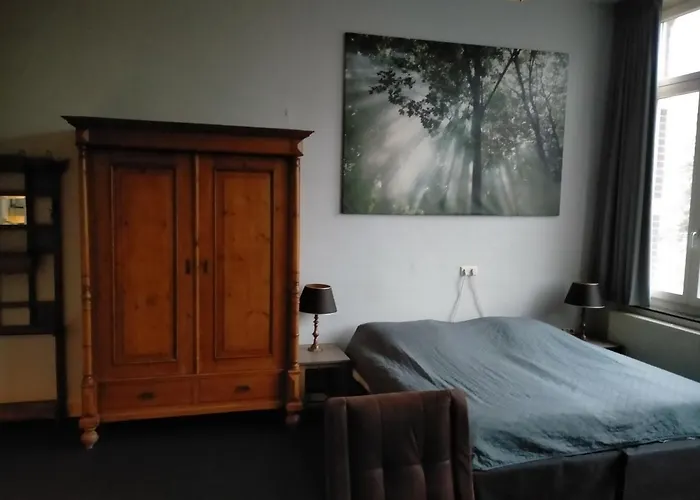 Op De Burg Bed & Breakfast