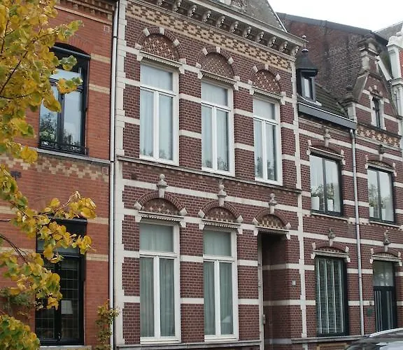 Bed & Breakfast Op De Burg 3*